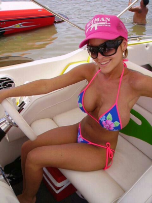 Love boating in the open sea...snorkeling and skinny dipping..